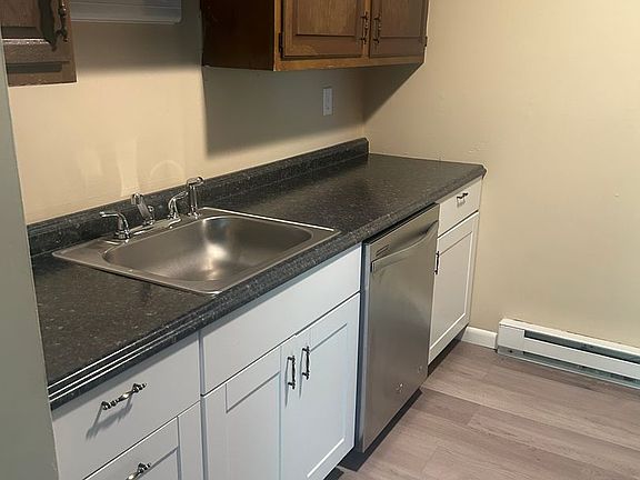 4th image of 6175-6185 Hocker Dr #6175