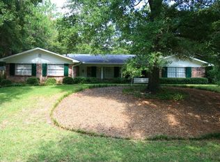 104 Fairwood Blvd, Fairhope, AL 36532
