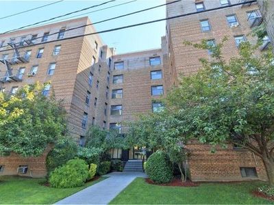 2209 Knapp St APT 1H, Brooklyn, NY, 11229