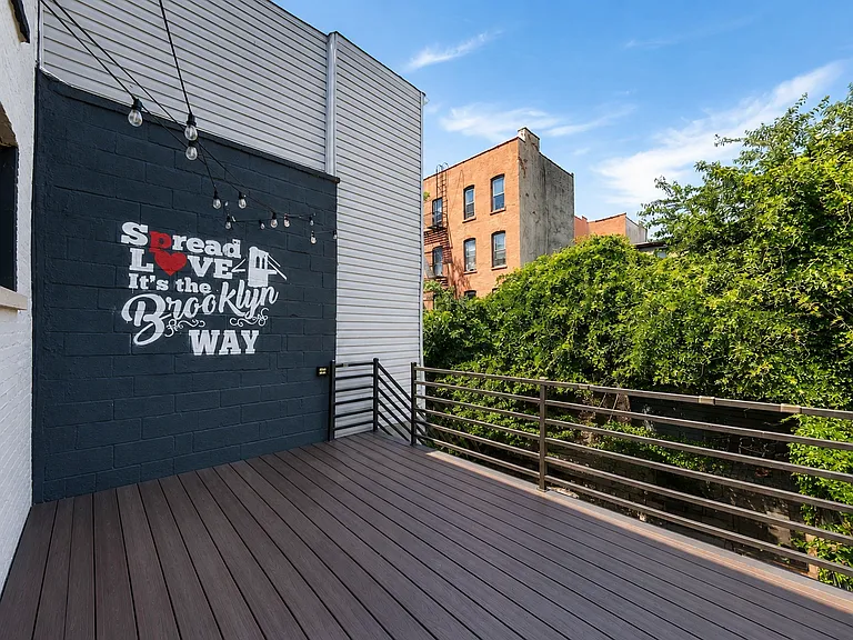 12 Roosevelt Pl #2 — Photo 11