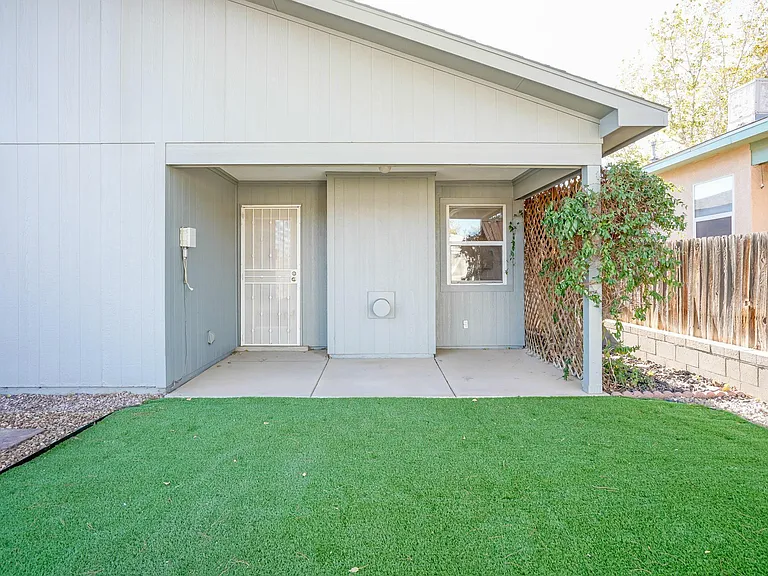 3146 Chama Meadows Dr NE — Photo 30