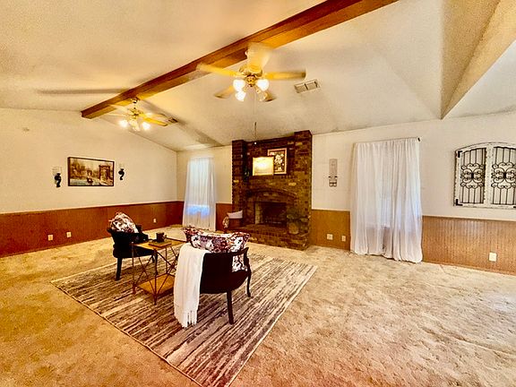 4th image of 2411 Woodleaf Ct
