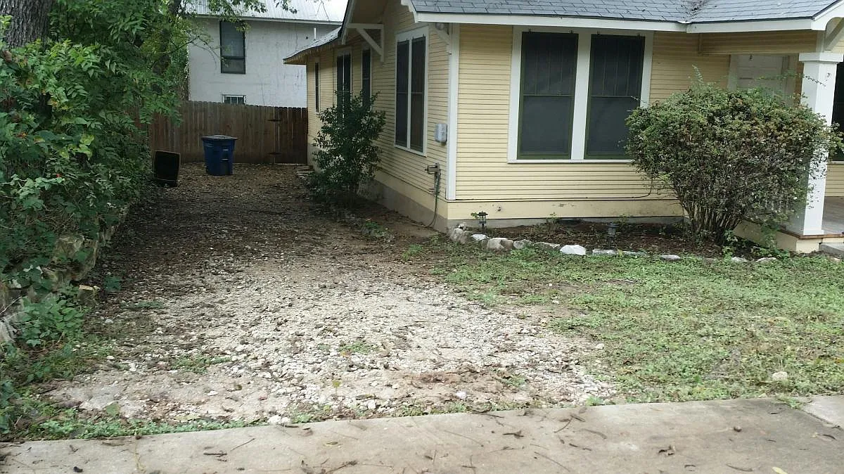 7 bed, 2528 sqft, $6,995 — Photo 2