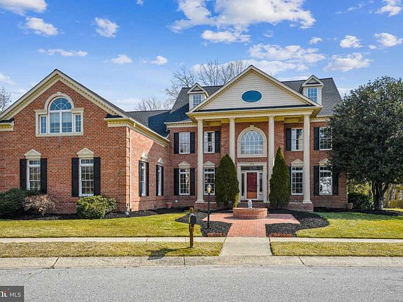 2nd image of 203 Copperwood Ct