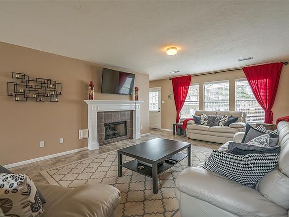 4th image of 6622 Woodland Oaks