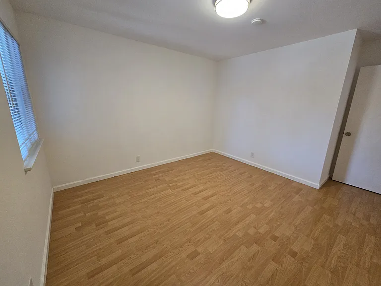 1746 Lexington Ave #2 — Photo 15