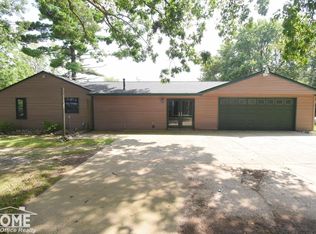 6252 State Rd, Bancroft, MI 48414