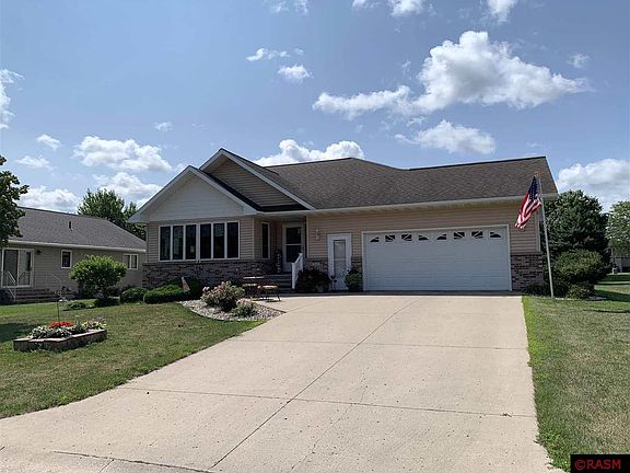 2nd image of 208 Southview Dr