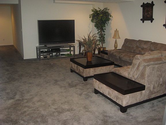 Finished Basement with Full Bath