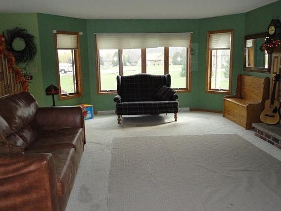 5th image of 5398 Carol Ln