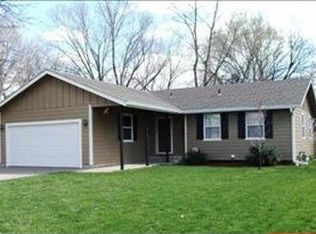 1105 SE 43rd Ter, Topeka, KS 66609