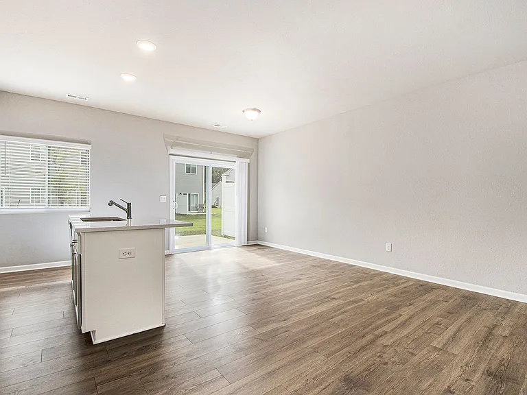 1305 Trailview Ct — Photo 4