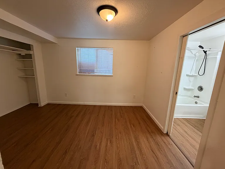 1230 Ivy St #2 — Photo 11