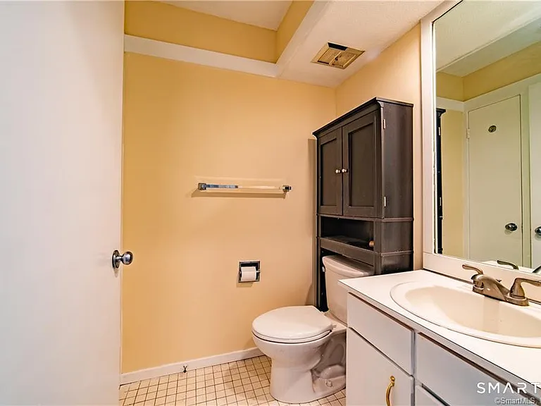 140 Woodvale Dr #E — Photo 21