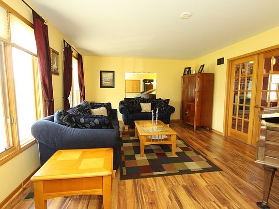 4th image of 12730 Newport Dr