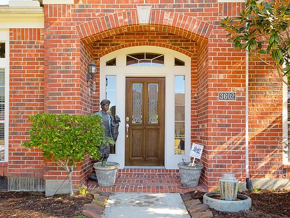2nd image of 3602 Queensburg Ln