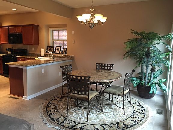 4th image of 2381 Dogwood Trace Blvd