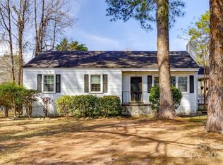 306 Palmetto Ave, Winnsboro, SC 29180