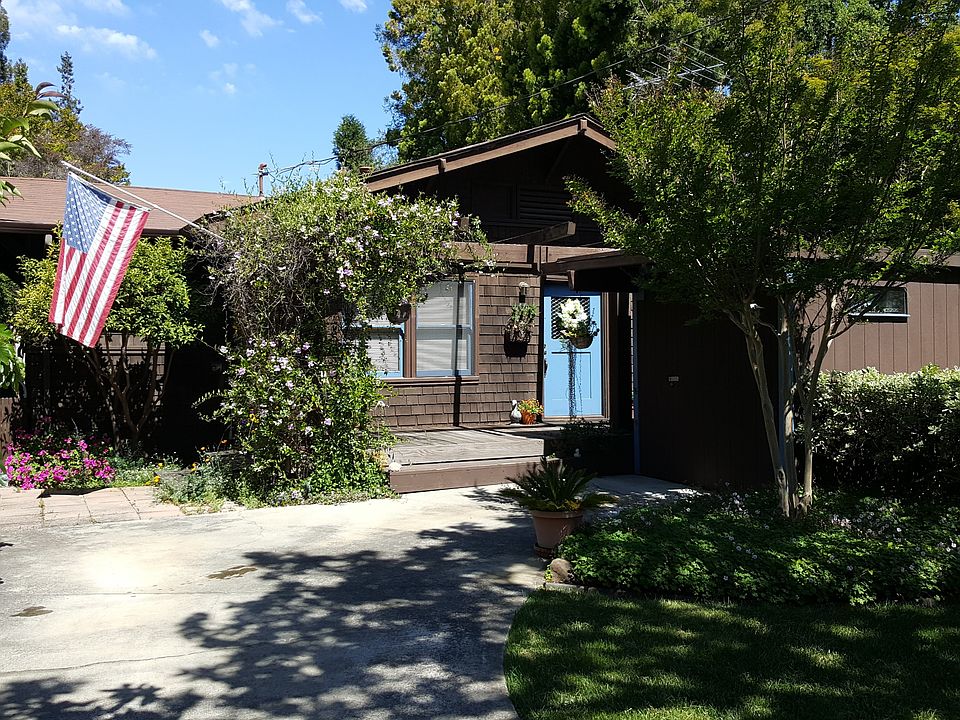 1st image of 221 Tennyson Ave
