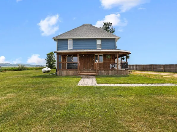 204 County Road D, Belleville, WI 53508