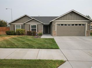 5926 W 4th Pl, Kennewick, WA 99336