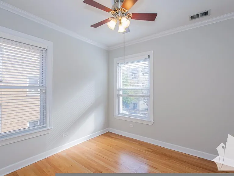 636 W Roscoe St #1N — Photo 10