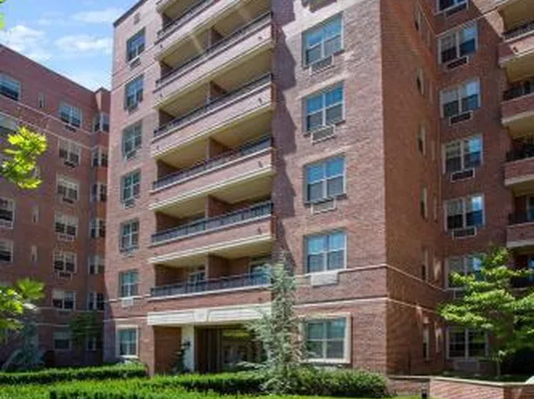 20 Church St APT A55, Greenwich, CT 06830