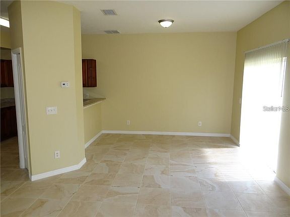 3rd image of 8975 Iron Oak Ave
