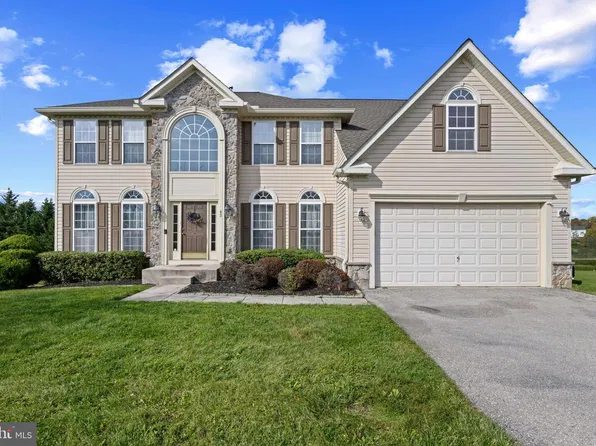 43 Nace Dr, Hanover, PA 17331