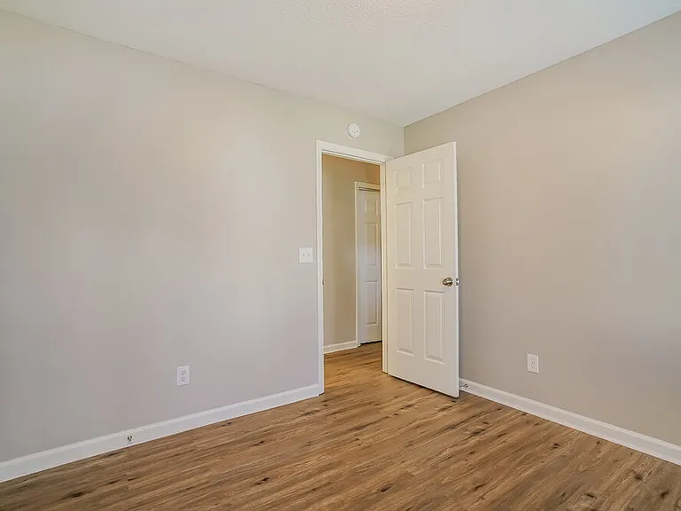 2100 Havering Pl — Photo 15