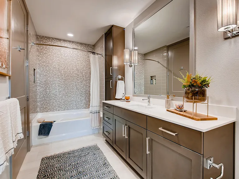 The Rylan Apartments — Photo 7