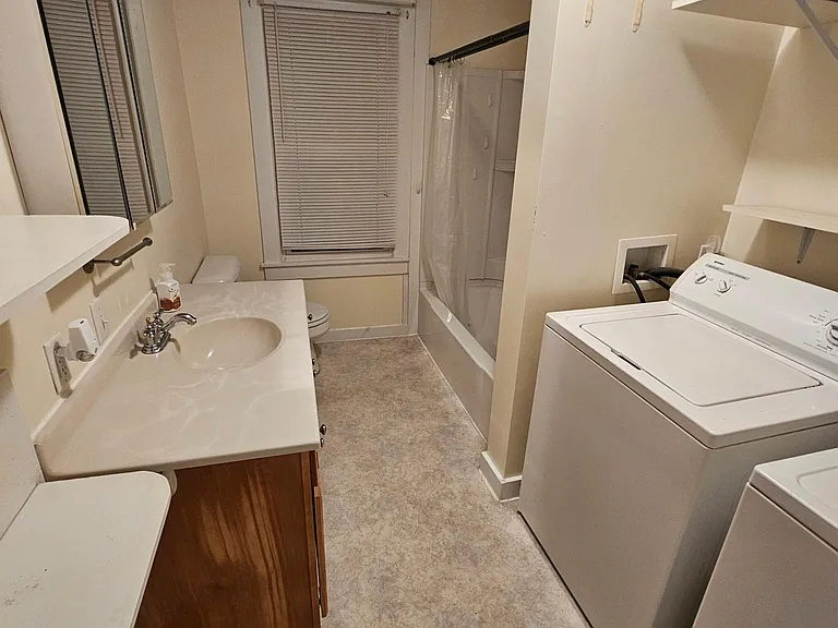 125 W Cayuga St — Photo 11