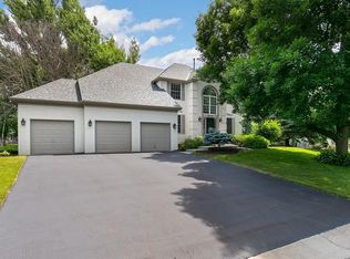 8775 Danton Way, Eden Prairie, MN 55347