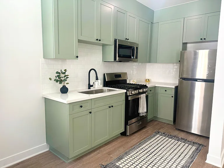 3218 W Sunset Blvd — Photo 1