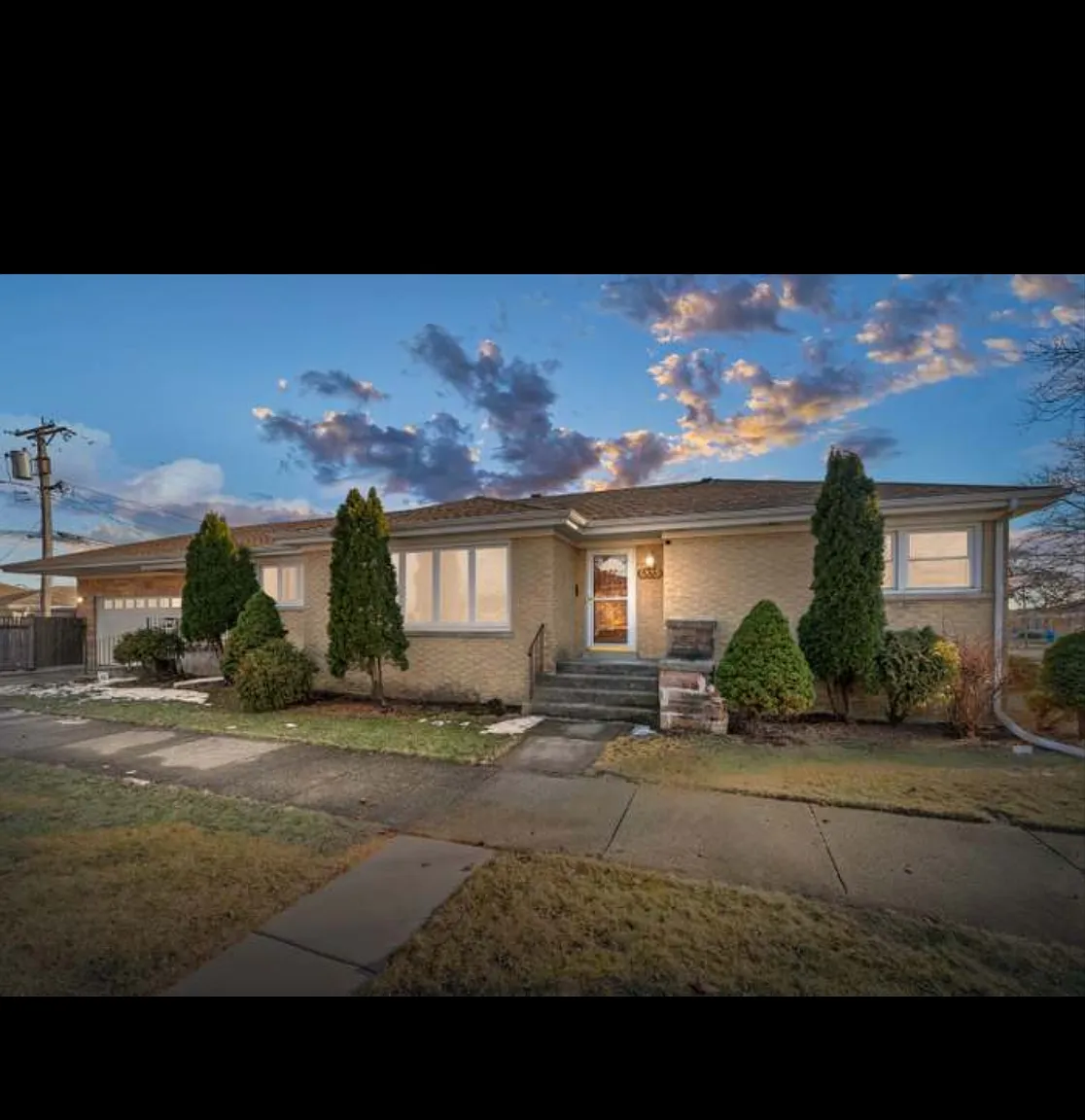 4 bed, 2.5 bath, 2812 sqft, $3,600 — Photo 2