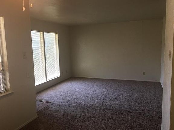 3rd image of 3515 Coker St