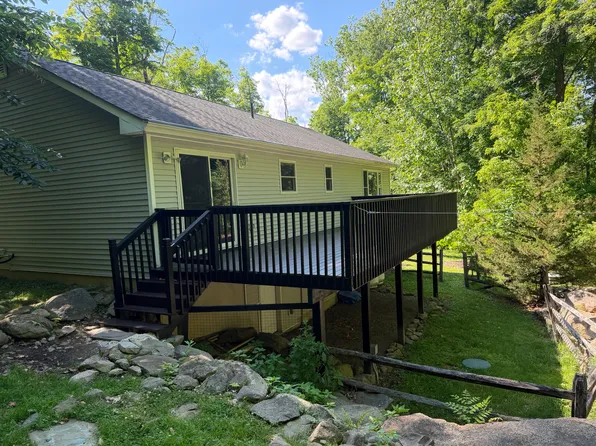 1 Roaring Brk, Cornwall, NY 12518