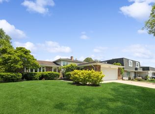 7717 Sawyer Rd, Darien, IL 60561