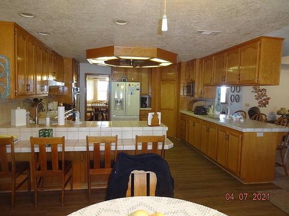 3rd image of 280 Cypress Dr