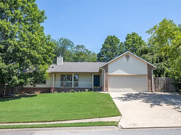 3rd image of 2472 W Jane Circle Dr