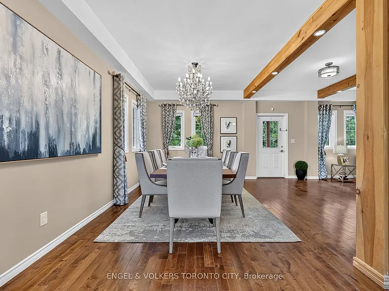 774 Churchill Ln — Photo 11