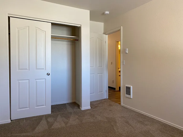Creekview Apartments — Photo 13