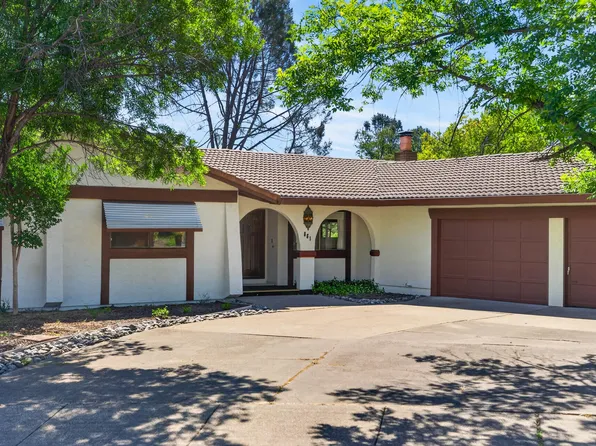 861 Dawson Ct, Redding, CA 96003