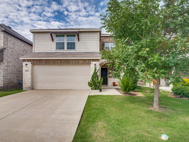1073 Norias Dr — Photo 2