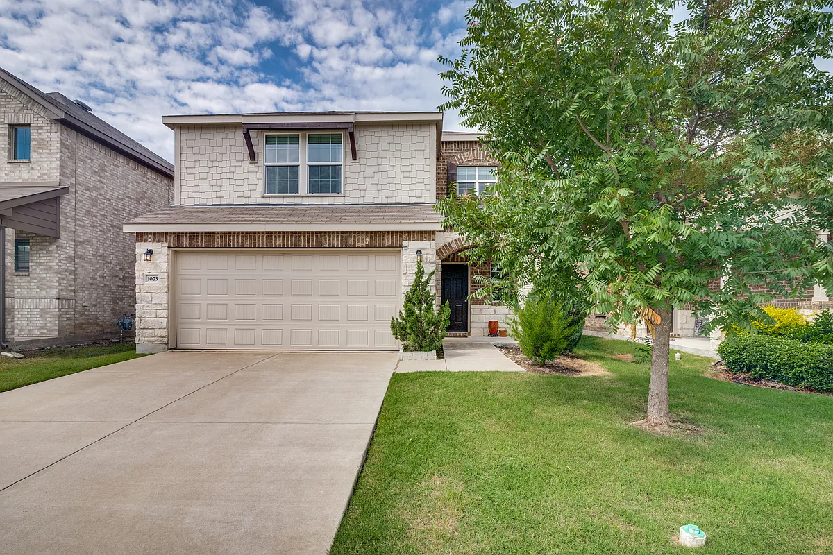 Building Photo - 1073 Norias Dr
