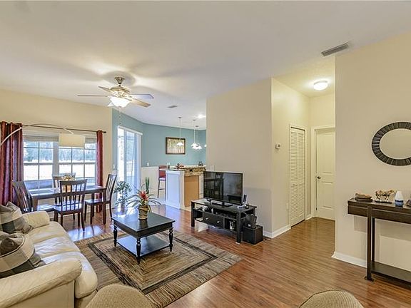 3rd image of 2152 Winterset Dr