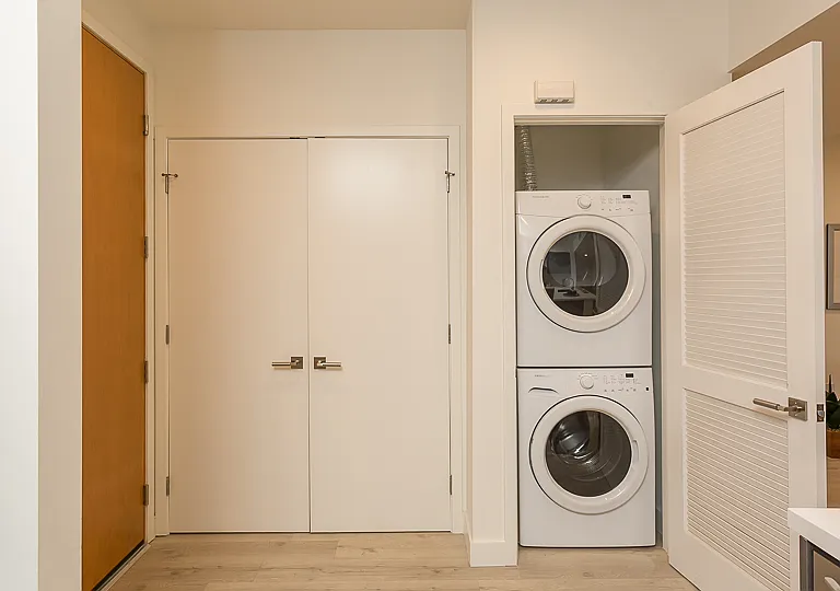 11269 Camarillo St #405 — Photo 11