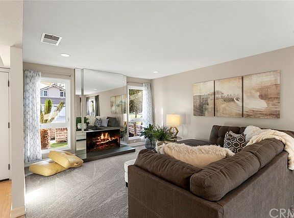 5th image of 6583 E Calle Del Norte