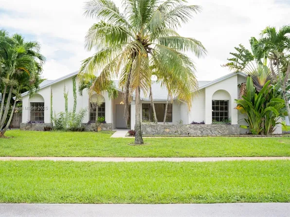 10316 186th Ct S, Boca Raton, FL 33498