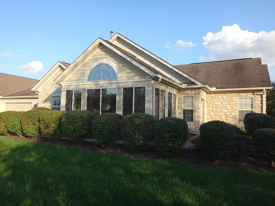 1st image of 24 Autumn Woods Dr